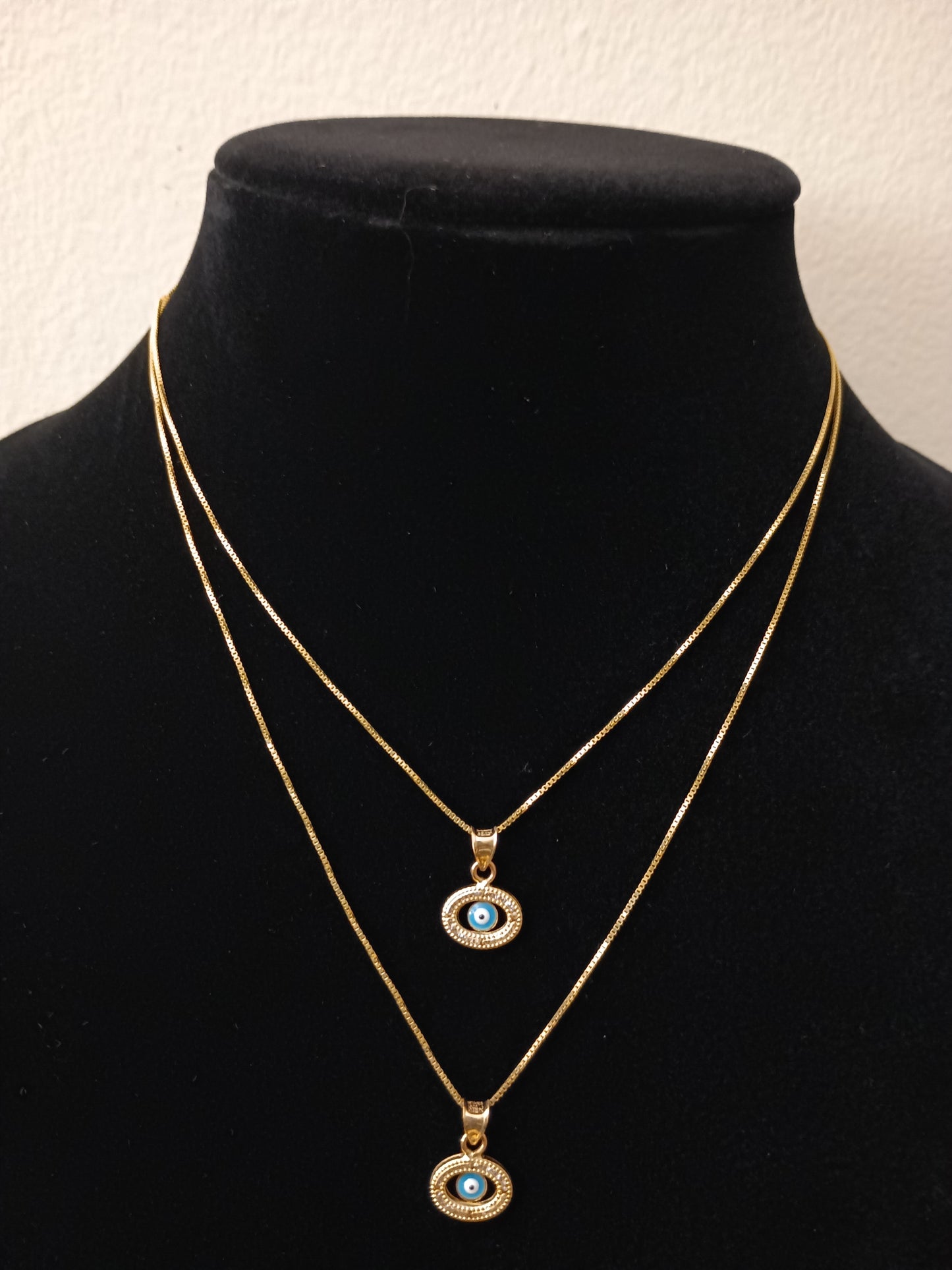 10K Gold Box Chain 18" and 14k Eye Pendant